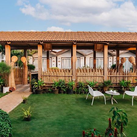 Stone Wood Beach Resort, Vagator Luaran gambar
