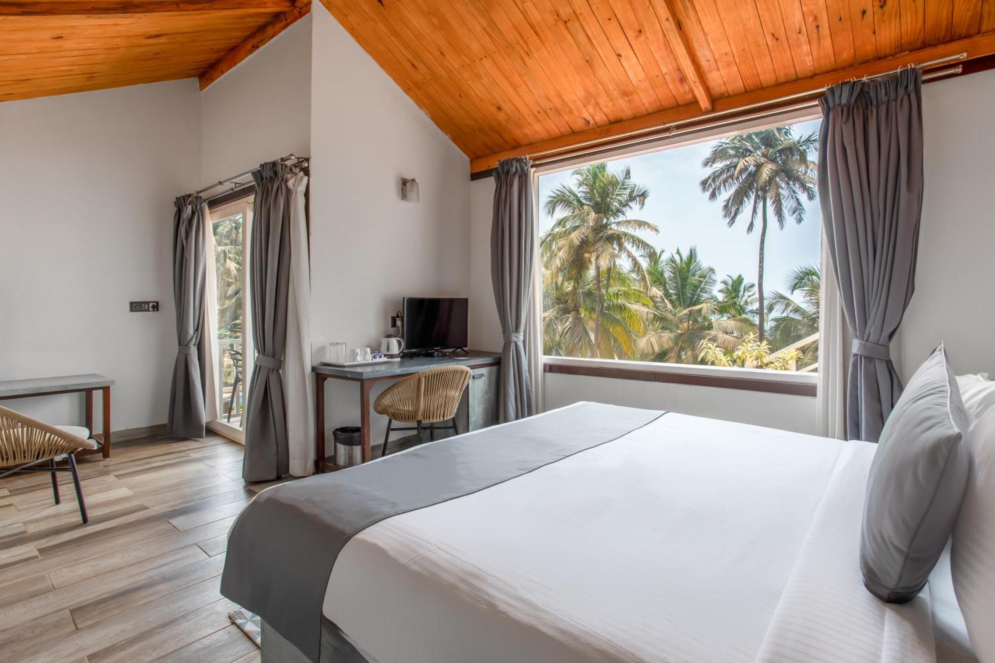 Stone Wood Beach Resort, Vagator Luaran gambar