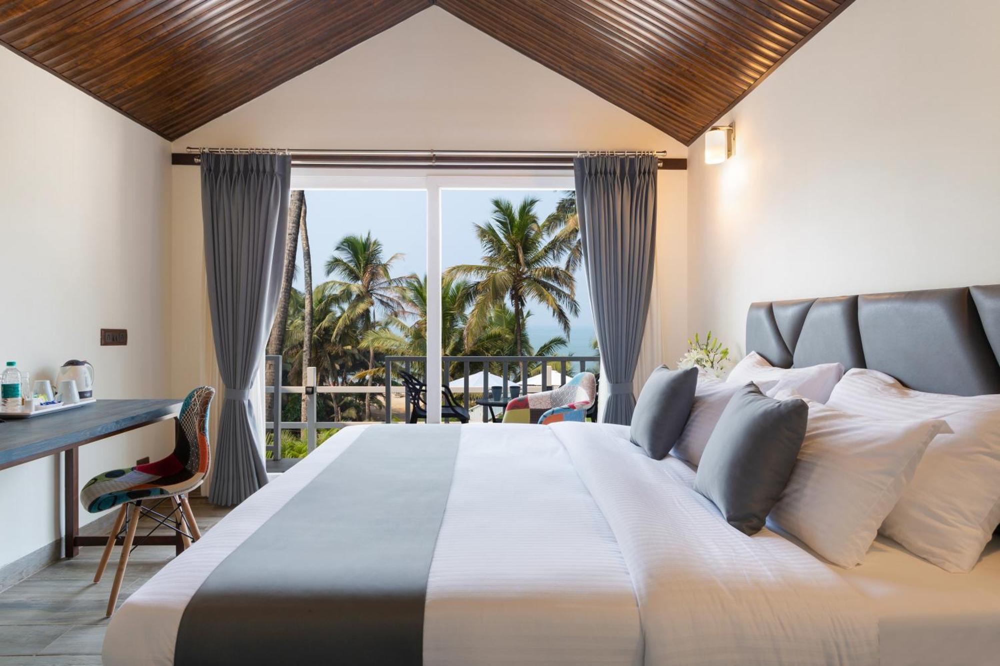 Stone Wood Beach Resort, Vagator Luaran gambar